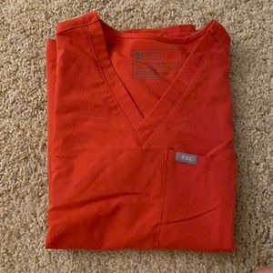 FIGS women’s Catrina one pocket clay scrub top XS